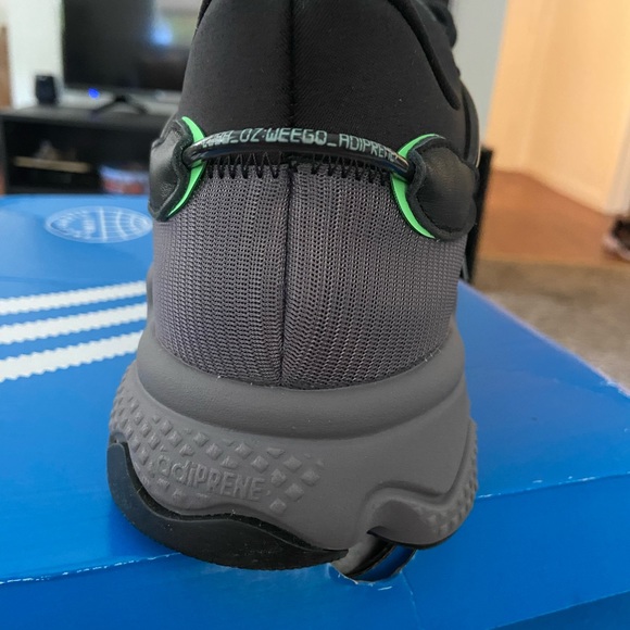 Ozweego black, grey and neón green - Picture 4 of 9